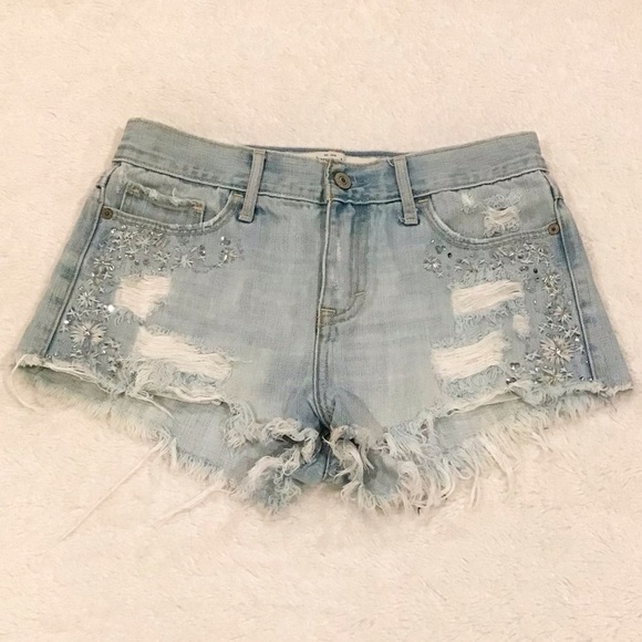 Abercrombie Fitch 2 (W26) Denim Women’s Shorts Embellished Light Y2K Distressed - Picture 1 of 9